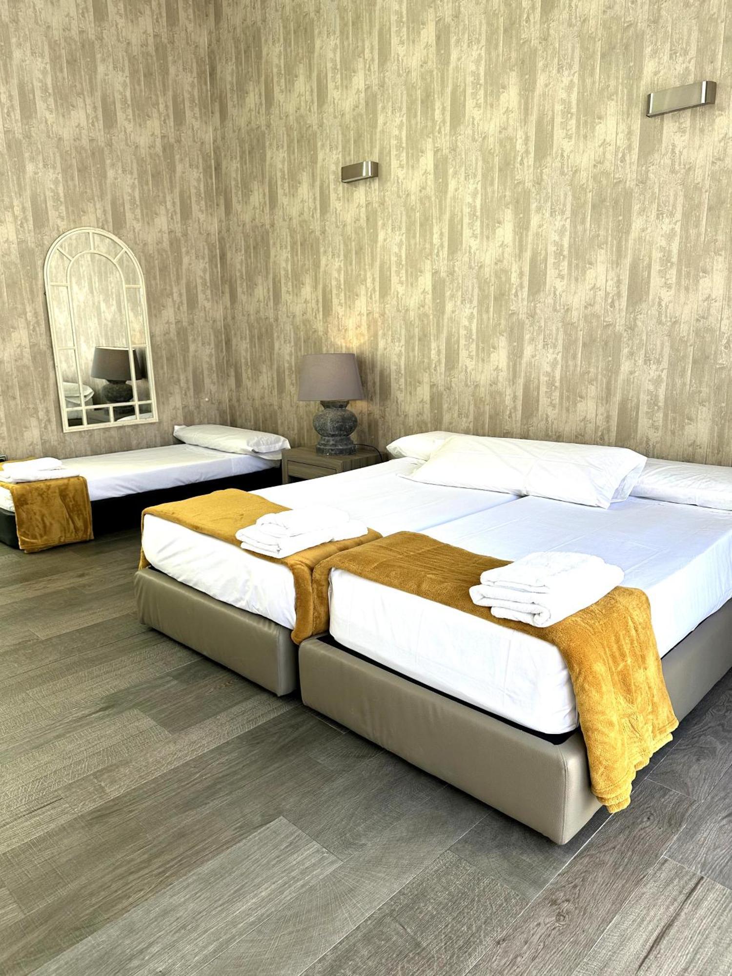 ולנסיה Mercado Central Suites מראה חיצוני תמונה